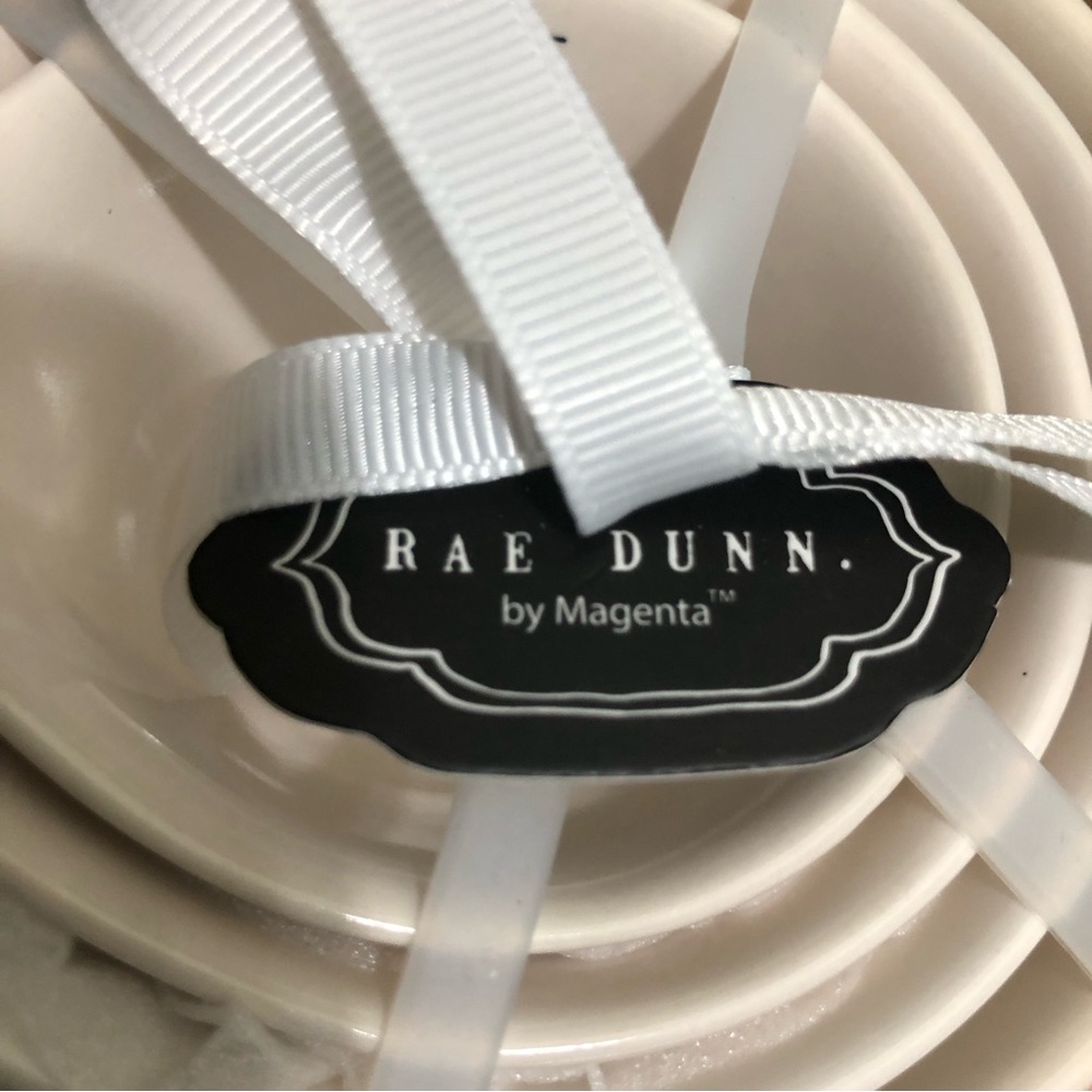 Rae Dunn NWT measuring cups - Picture 5 of 5